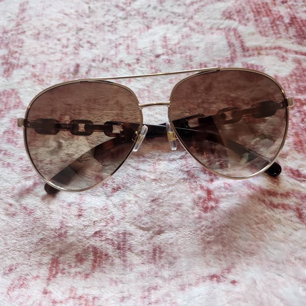 Foster Grant Gold Aviator Sunglasses with Brown Gradient Lenses